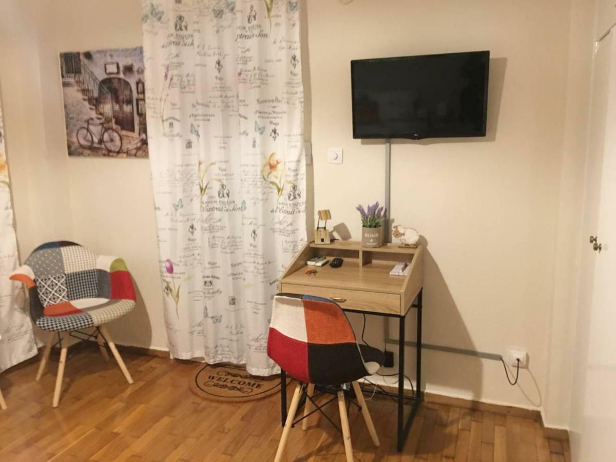 La Vie En Rose Studio,Close To Beach, Paleo Faliro アテネ エクステリア 写真